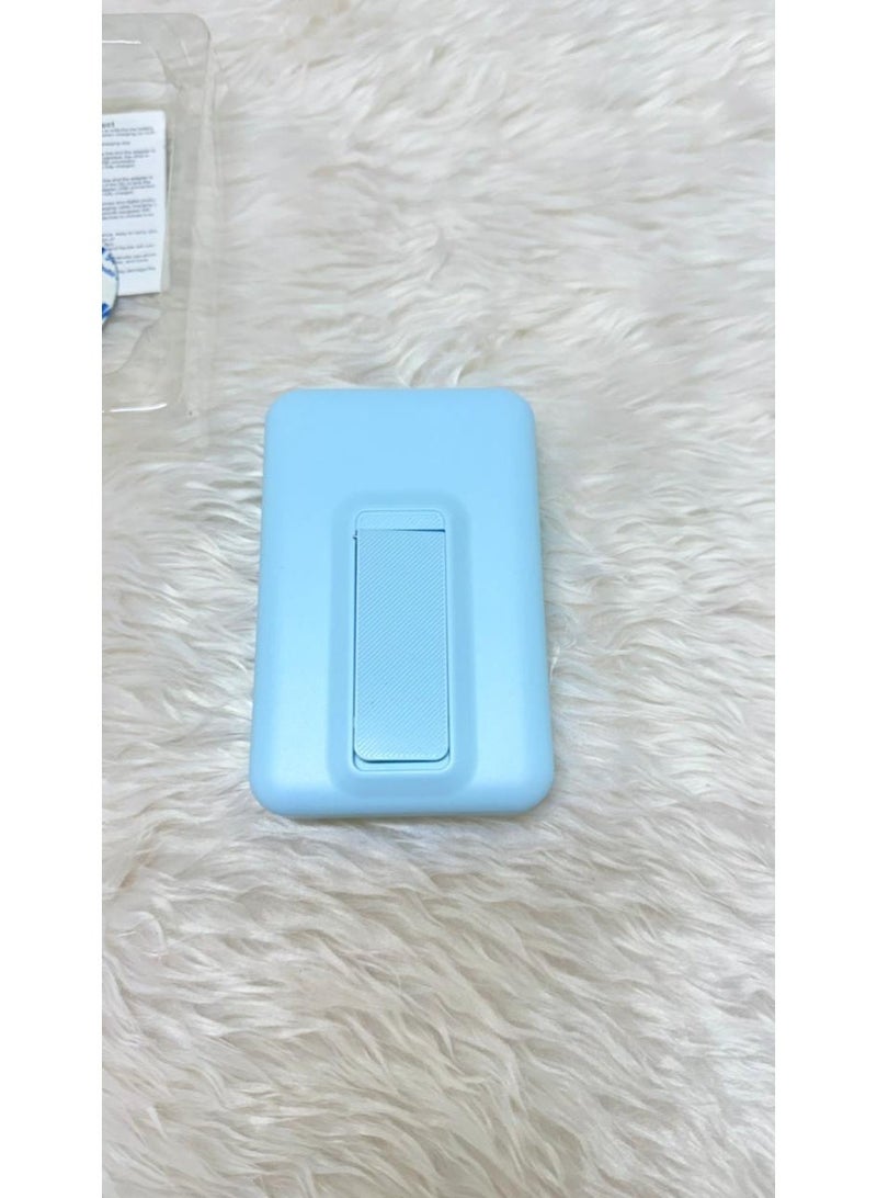بلجن باور بنك شاحن باور بنك شاحن متنقل مغناطيسي 10000mAh شحن فائق السرعة 20W⚡🔋🚀 مع ستاند خلفي قابل للطي  - تصميم مدمج أنيق - متوافق مع iPhone MagSafeمتنقل مغناطيسي لاسلكي  10000mAh مع شاشة LED - شحن فائق السرعة 20W - متوافق مع أجهزة iPhone 14/15/16 و MagSafe - بطارية محمولة أصلية - Image 5